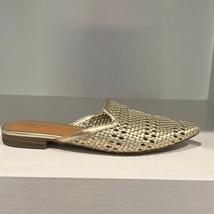 Universal Thread Metallic Flats